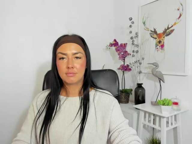 LauraCharm live cam on BongaCams