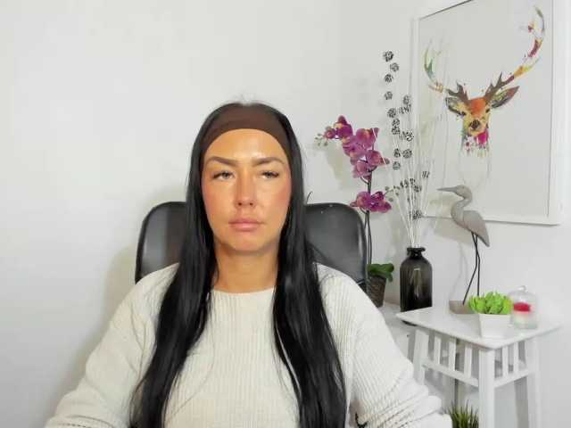 LauraCharm live cam on BongaCams