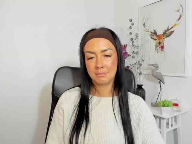 LauraCharm