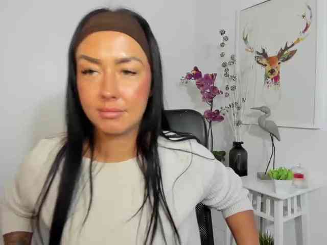 LauraCharm