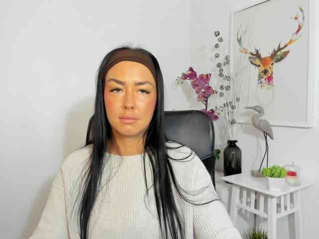 LauraCharm