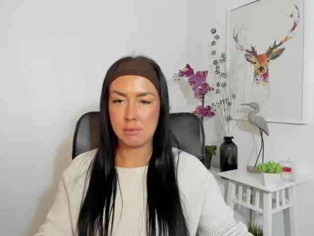 LauraCharm
