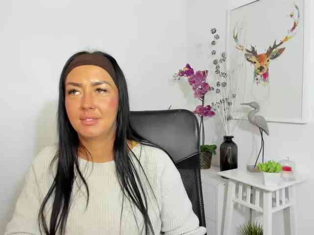 LauraCharm