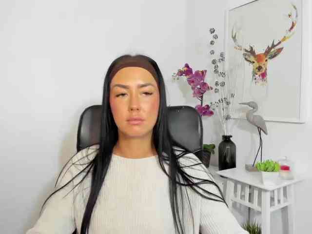 LauraCharm