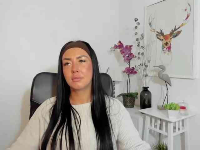 LauraCharm