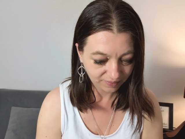 EdieHotLady live cam on BongaCams