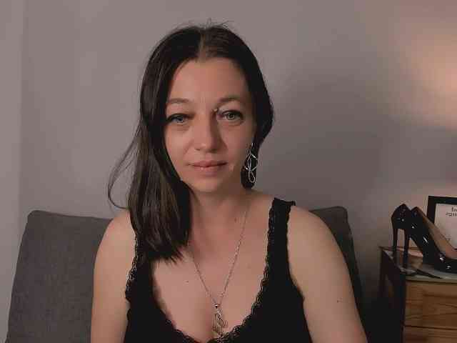 EdieHotLady webcam