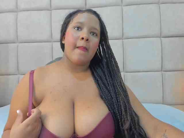 Model: stefany1512