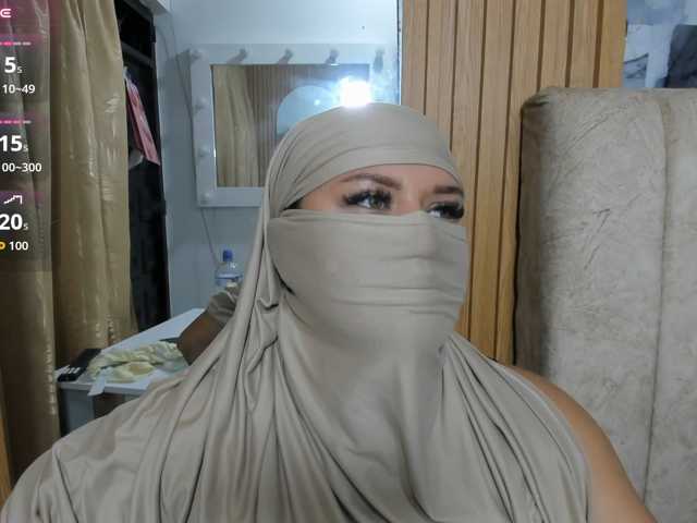 Dhalilaaa live cam on BongaCams