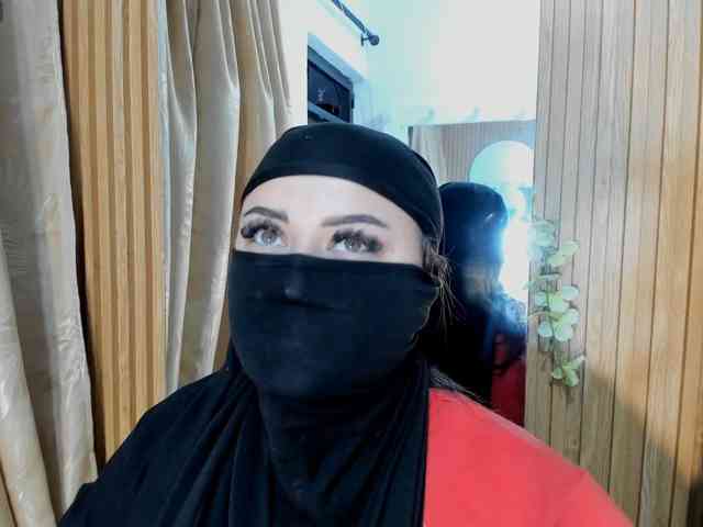 Dhalilaaa webcam