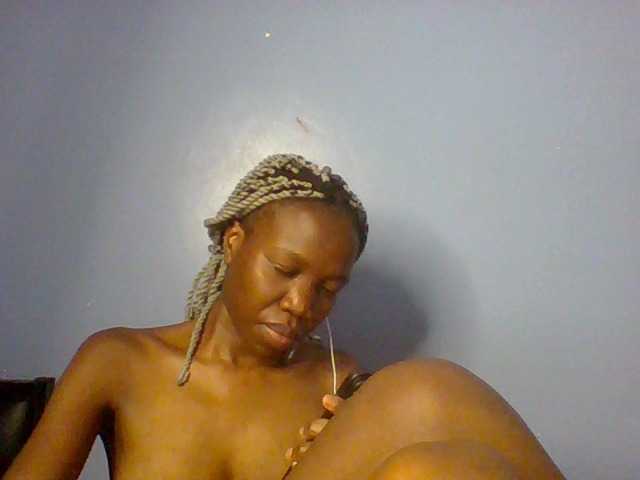 Lovelyboo live cam on BongaCams