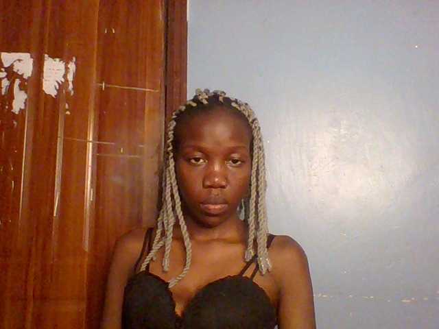 Lovelyboo live cam on BongaCams