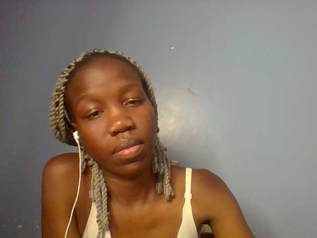 Lovelyboo live cam on BongaCams
