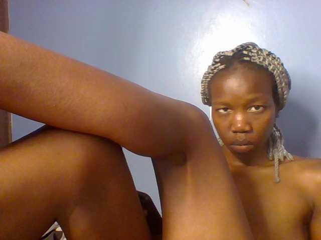 Lovelyboo live cam on BongaCams