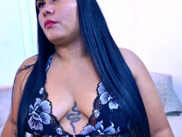 NatySantos live cam on BongaCams