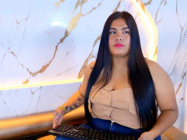 NatySantos live cam on BongaCams