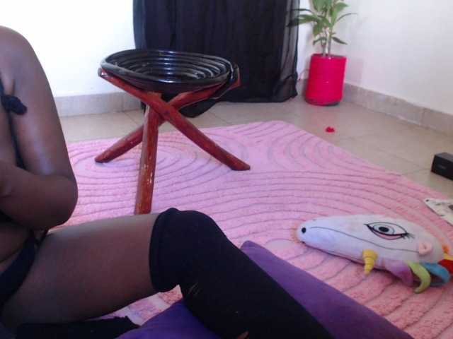 dominax live cam on BongaCams