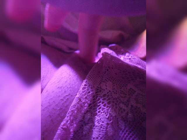 DelorisKonfi live cam on BongaCams
