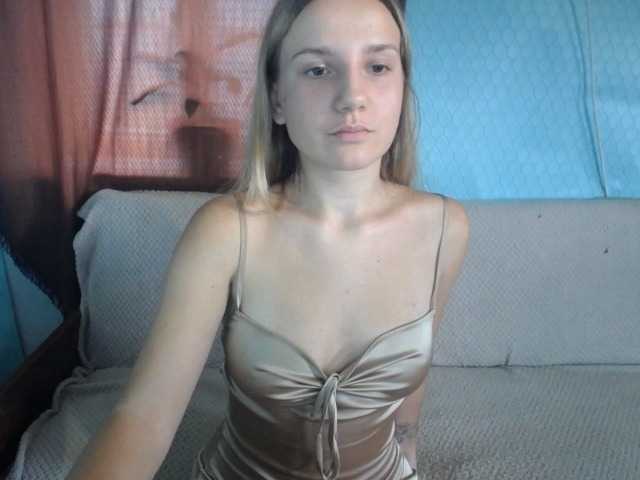 Viktorisagi1 live cam on BongaCams