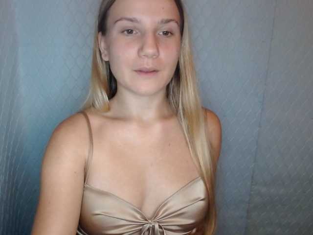 Viktorisagi1 live cam on BongaCams
