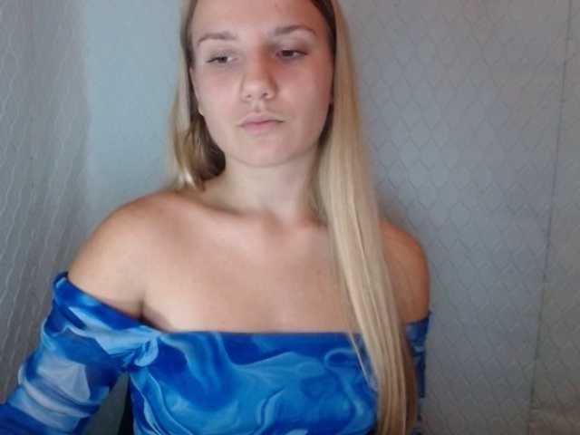 Viktorisagi1 live cam on BongaCams
