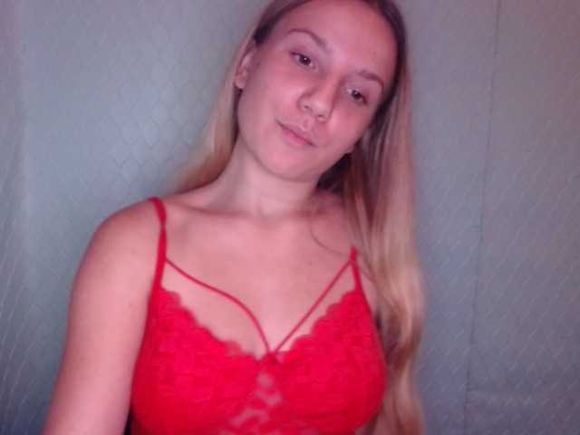 Viktorisagi1 live cam on BongaCams