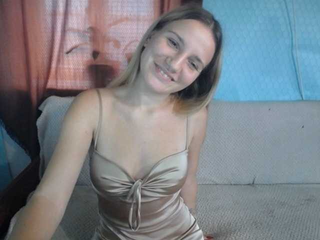Viktorisagi1 live cam on BongaCams