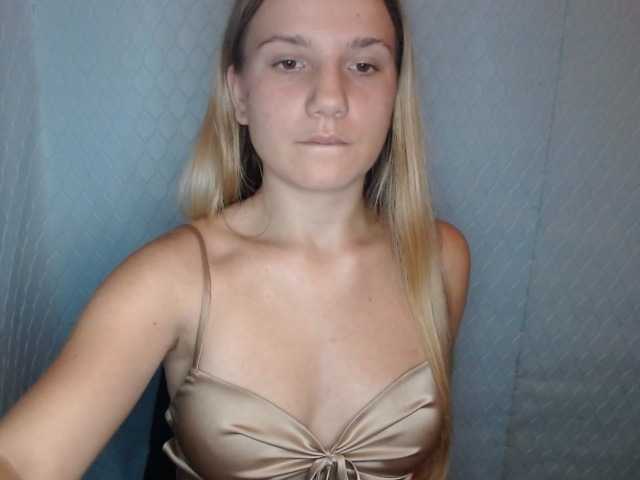 Viktorisagi1 live cam on BongaCams