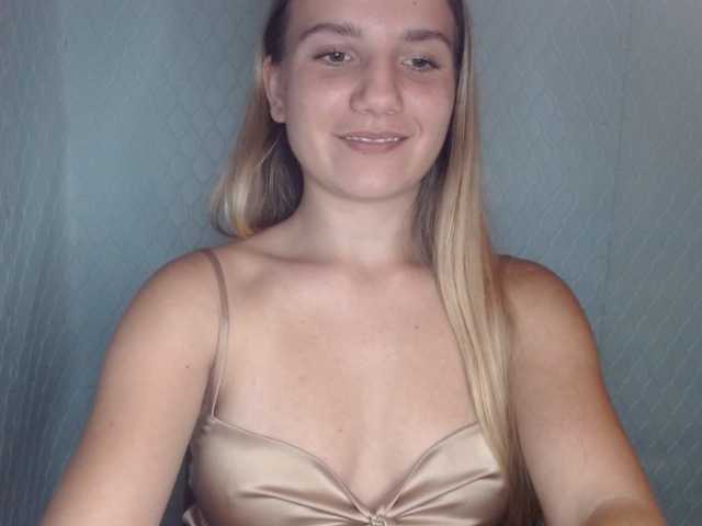 Viktorisagi1 live cam on BongaCams