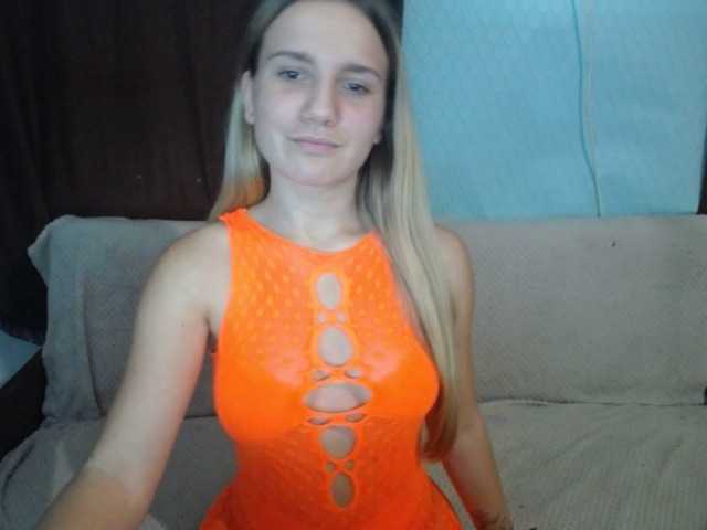 Viktorisagi1 live cam on BongaCams