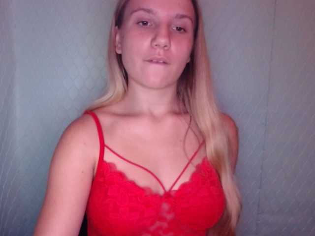 Viktorisagi1 live cam on BongaCams