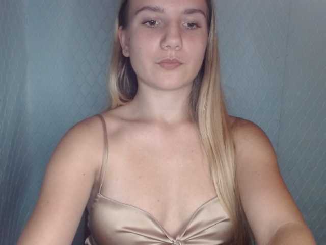 Viktorisagi1 live cam on BongaCams