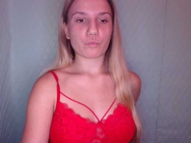 Viktorisagi1 live cam on BongaCams