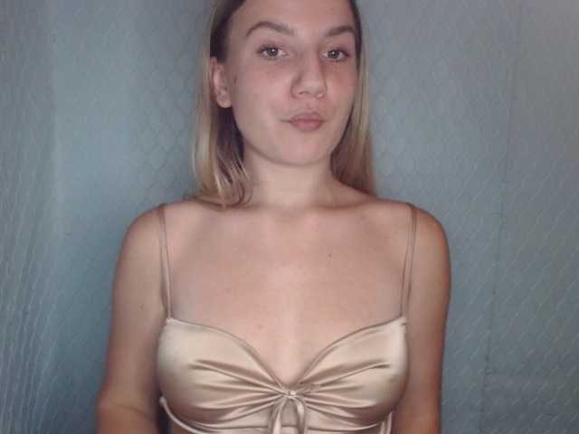 Viktorisagi1 live cam on BongaCams