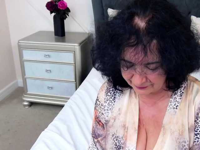 DonnaBanks live cam on BongaCams