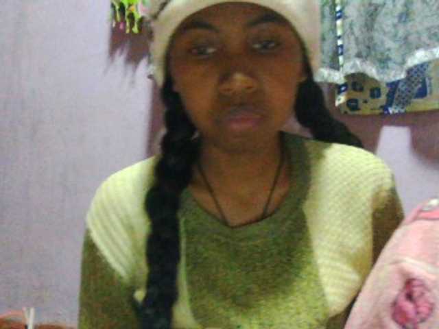 Aisah live cam preview