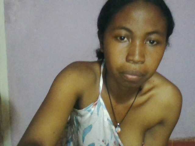 Aisah live cam on BongaCams