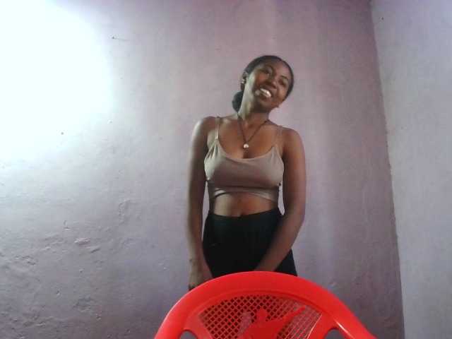 Aisah live cam on BongaCams