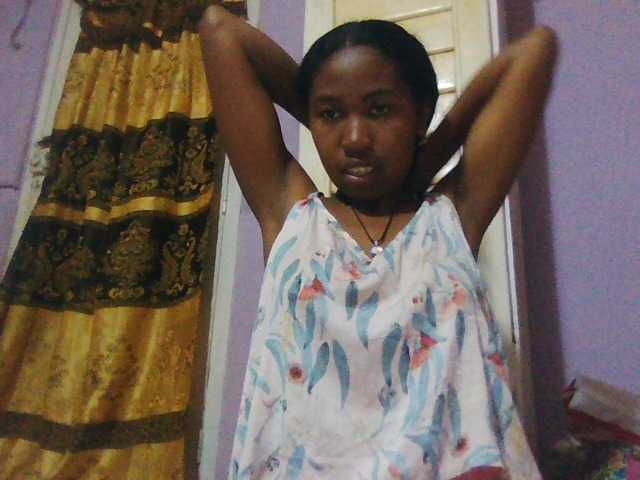 Aisah live cam on BongaCams