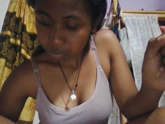Aisah live cam on BongaCams