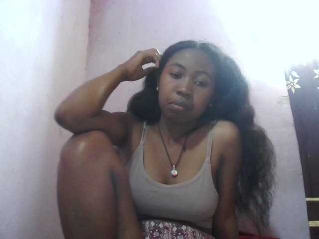 Aisah live cam on BongaCams
