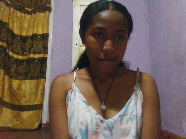 Aisah live cam on BongaCams