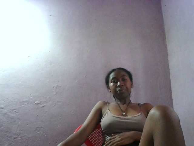 Aisah live cam on BongaCams