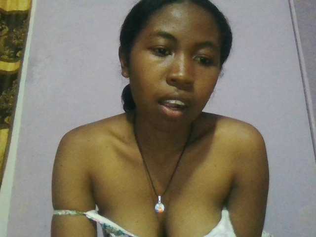 Aisah live cam on BongaCams