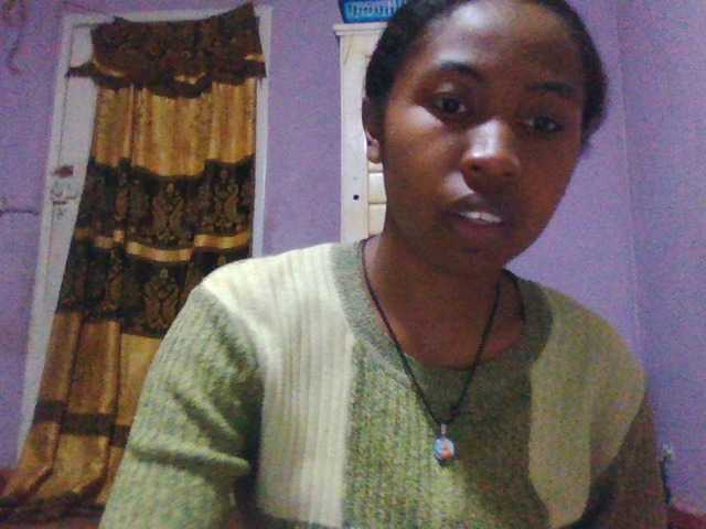 Aisah live cam on BongaCams