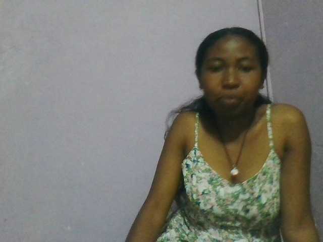 Aisah live cam on BongaCams