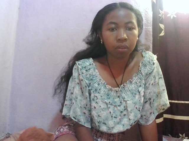 Aisah live cam on BongaCams