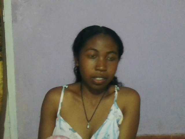 Aisah live cam on BongaCams