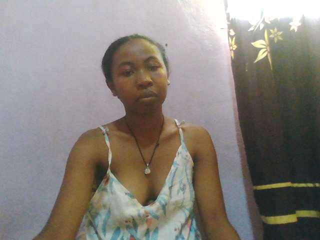 Aisah live cam on BongaCams