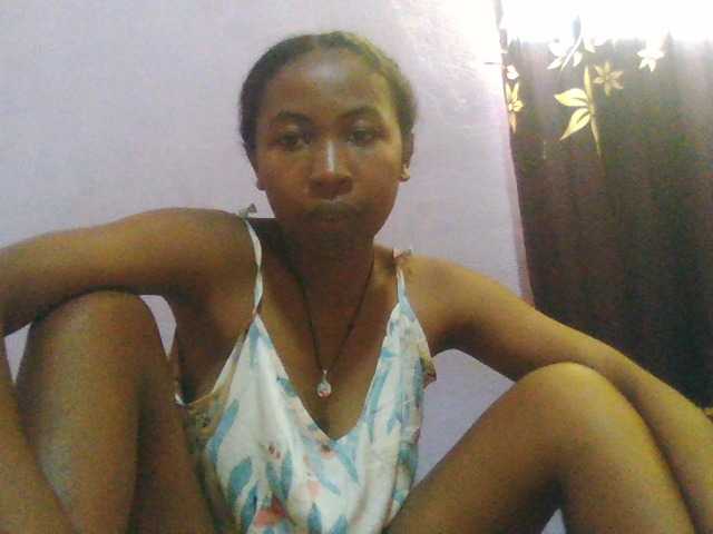 Aisah live cam on BongaCams